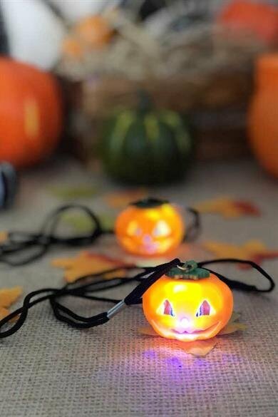 ALM-2505-09 HALLOWEEN BALKABAĞI IŞIKLI KOLYE KT:24