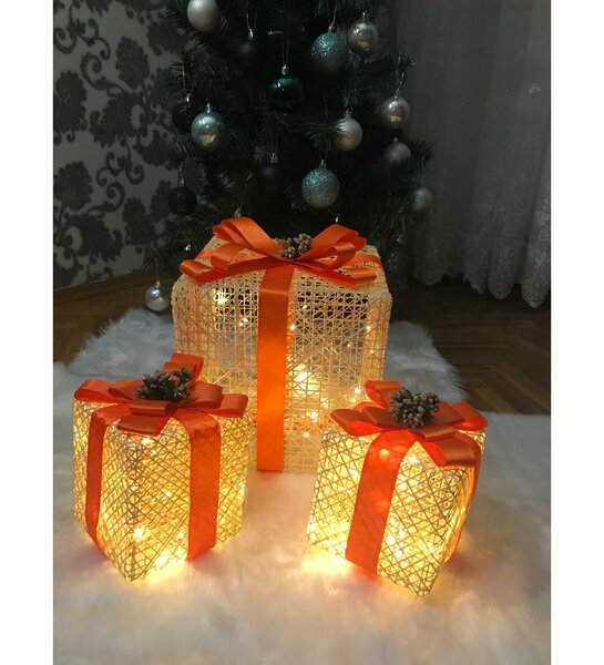 ENG-400A - YILBAŞI HEDİYE KUTUSU KIRMIZI 3 BOY ENG-400A - YILBAŞI HEDİYE KUTUSU KIRMIZI 3 BOY