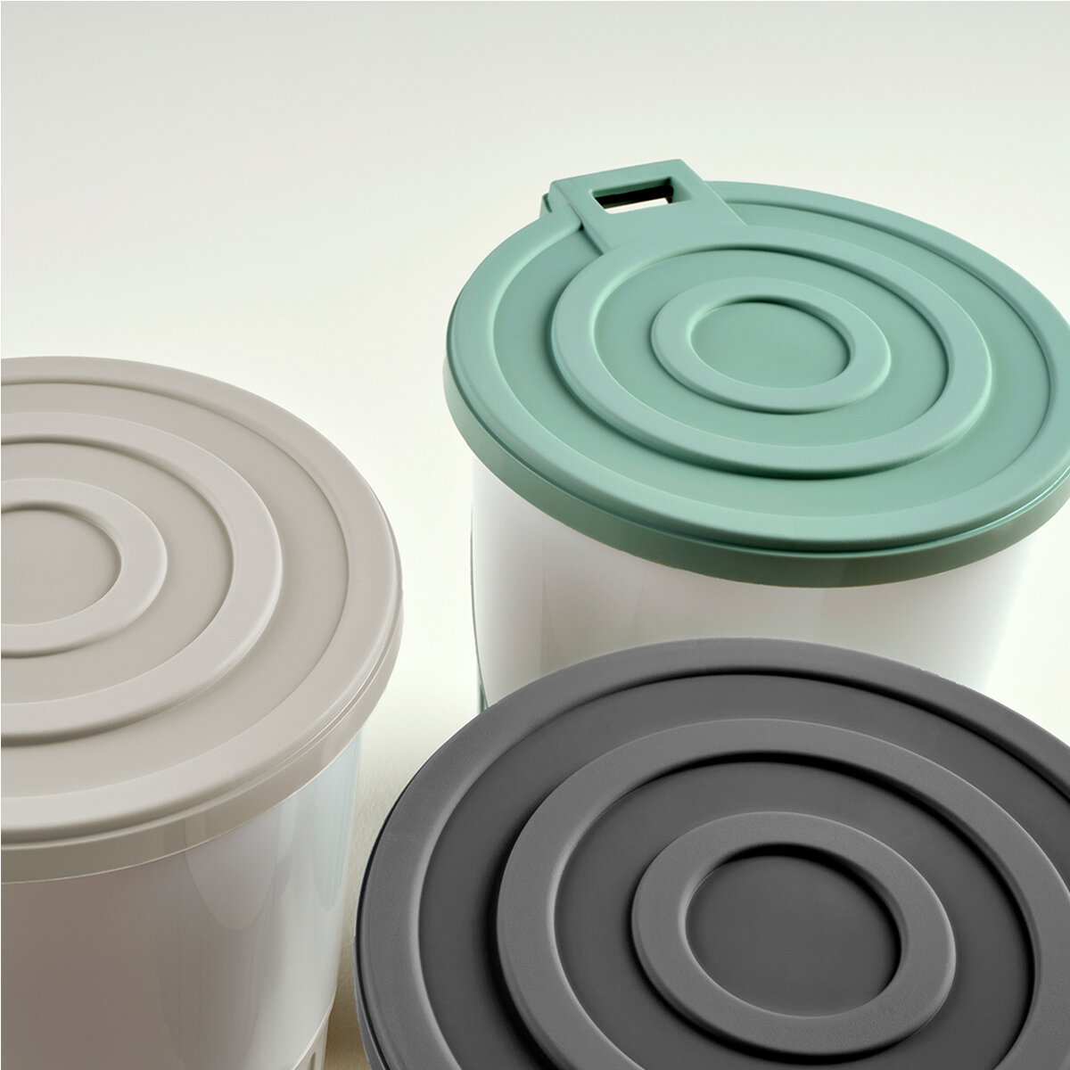 DÜNYA-01070-867 ( YEŞİL ) PASTEL- ( LÜX ) ( 14LT ) ( PEDALLI ) ÇÖP KOVASI PLASTİK ( 315X285X335MM )*6=K DÜNYA-01070-867 ( YEŞİL ) PASTEL- ( LÜX ) ( 14LT ) ( PEDALLI ) ÇÖP KOVASI PLASTİK ( 315X285X335MM )*6=K